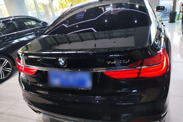 Used BMW 7 Series 2017 730Li Leading Model
