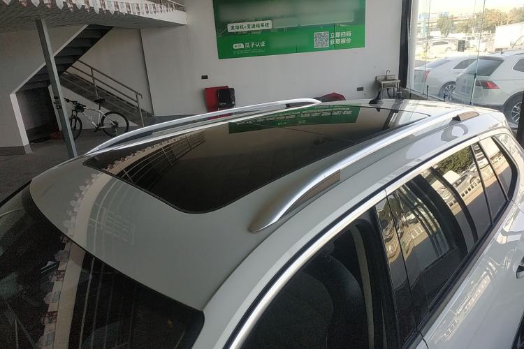 Used Volkswagen Tayron 2023 300TSI Two-Wheel-Drive Luxury Plus Advanced Edition
