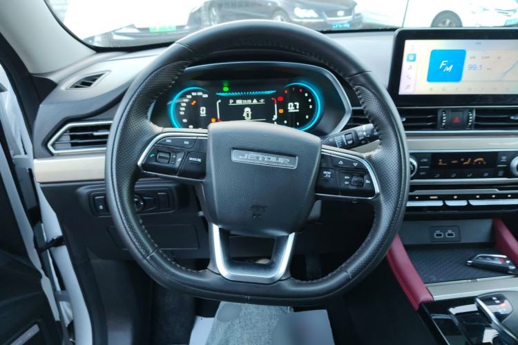 Used JETOUR X70 2023 1.5T DCT Beyond PRO Edition 5-Seater
