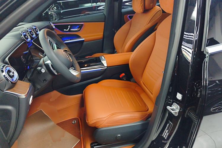 Used Mercedes-Benz GLC 2025 Refreshed GLC 300 L 4MATIC Dynamic Version 5 Seats
