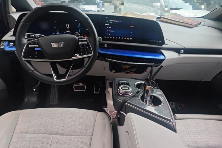 Used Cadillac OPTIQ 2024 Standard Range Version
