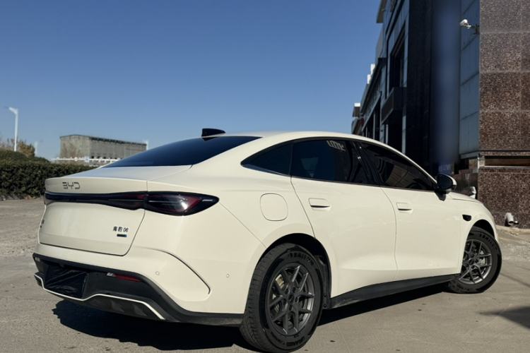 Used BYD Seal 06 New Energy 2025 DM-i Smart Drive 80KM Luxury Model
