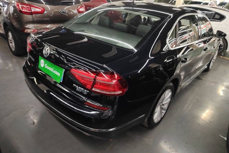 Used Volkswagen Passat 2017 330TSI DSG Luxury Edition

