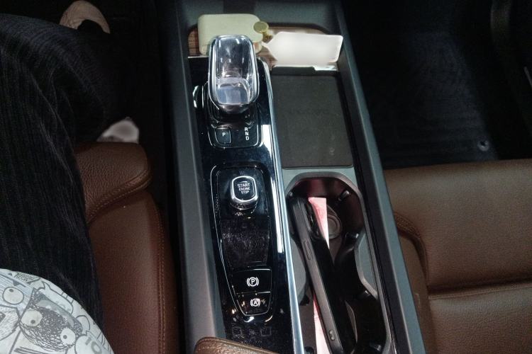 Used Volvo XC60 2022 B5 4x4 Smart Luxury Edition
