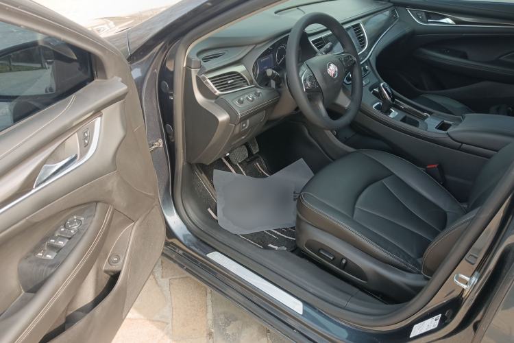 Used Buick LaCrosse 2022 552T Luxury Version
