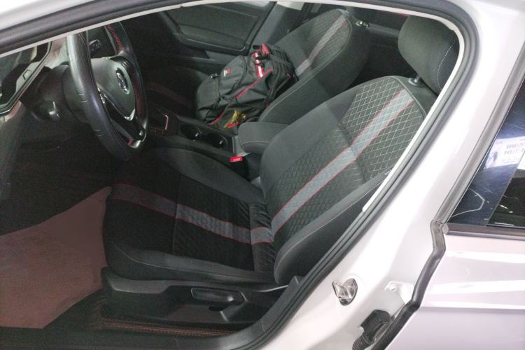 Used Volkswagen Lamando 2019 230TSI DSG Fashion Edition China VI
