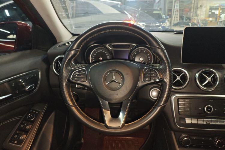 Used Mercedes-Benz GLA 2018 GLA 200 Fashion Model
