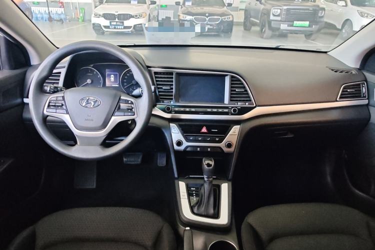 Used Hyundai Elantra 2016 1.6L Automatic ZhiXuan – Elite Version