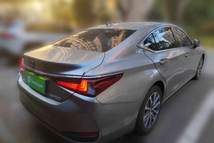 Used Lexus ES 2021 200 Excellence Edition