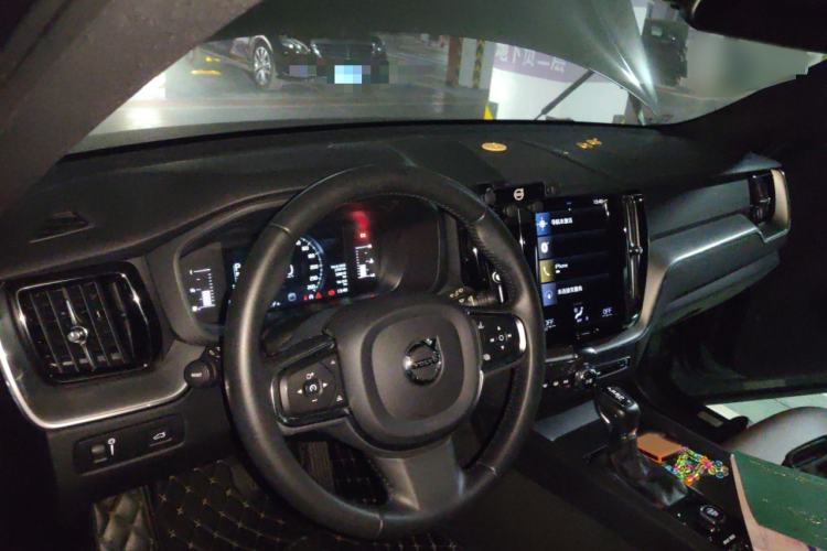 Used Volvo XC60 2021 T5 4x4 Smart Luxury Edition