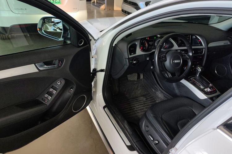 Used Audi A4 2014 40 TFSI allroad quattro plus version
