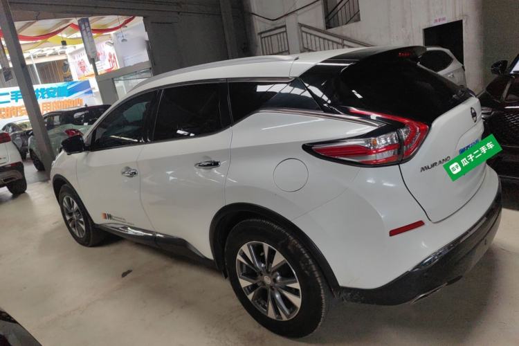 Used Nissan Murano 2019 2.5L XL Two-Wheel Drive Smart Connect Luxury Edition China VI Standard
