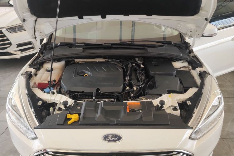 Used Ford Focus 2017 Sedan EcoBoost 180 Automatic Elite Model
