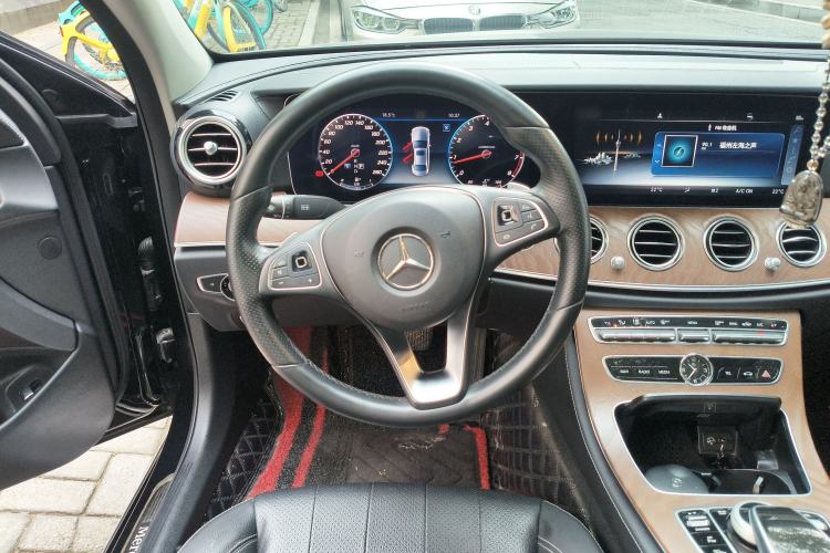 Used Mercedes-Benz E-Class 2018 Facelift E 300 L Luxury Edition