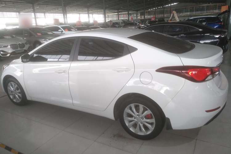 Used Hyundai Elantra 2016 1.6L Automatic Smart Version
