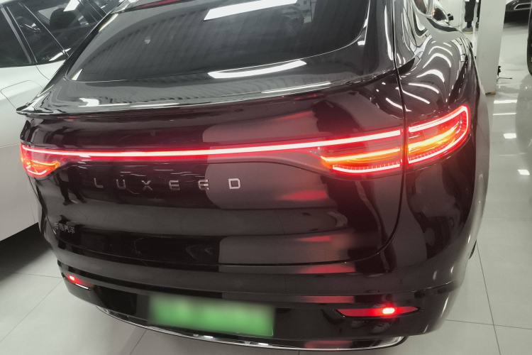 Used Hima Luxeed R7 2024 All-Electric 736 km Ultra
