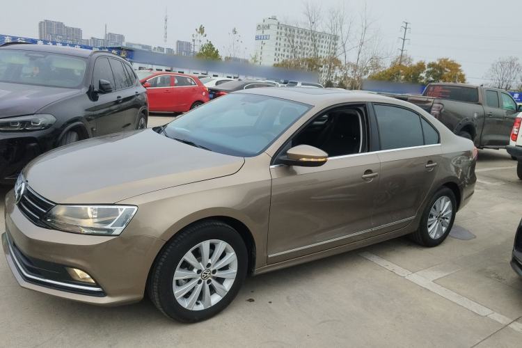 Used Volkswagen Sagitar 2015 1.6L Automatic Comfort Model