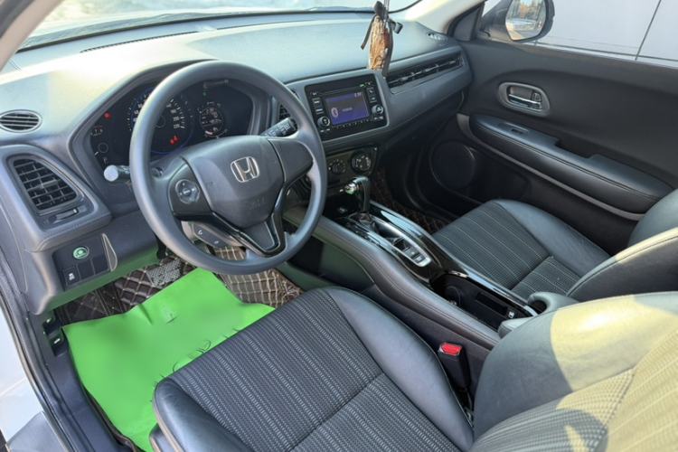 Used Honda Vezel 2017 1.8L CVT Front-Wheel Drive Pioneer Edition