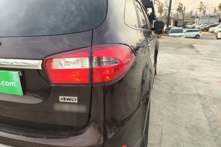 Used JMC Yusheng S350 2016 2.0T Automatic 4x4 Gasoline Luxury Version with Sunroof 7 Seats
