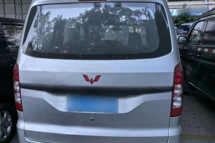 Used Wuling Hongguang V 2019 1.5L Jingqu Version China VI LAR
