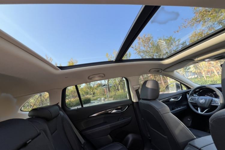 Used Buick Envision 2021 Encore Plus 652T Five-Seat All-Wheel-Drive Luxury Model
