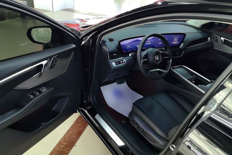 Used Buick LaCrosse 2023 Restyled 25T Cross-Country Edition
