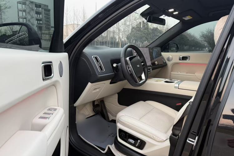 Used Li Auto L7 2023 Pro Model
