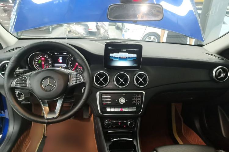 Used Mercedes-Benz GLA 2018 GLA 200 Fashion Model