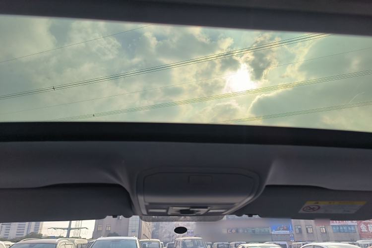 Used Volkswagen Bora 2016 1.6L manual Comfort trim level