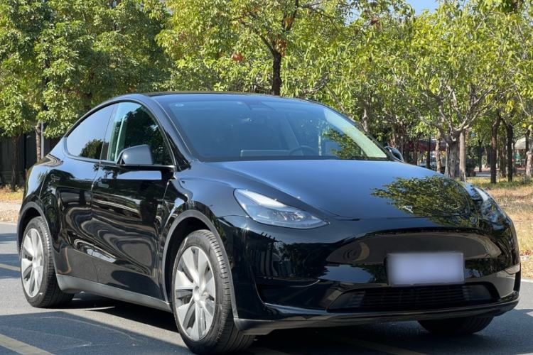 Used Tesla Model Y 2022 Rear-Wheel-Drive Version
