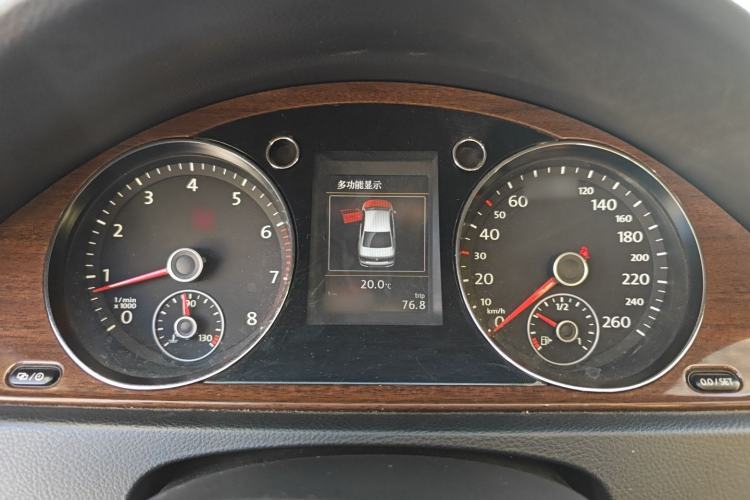 Used Volkswagen Magotan 2015 2.0 TSI Prestige Model
