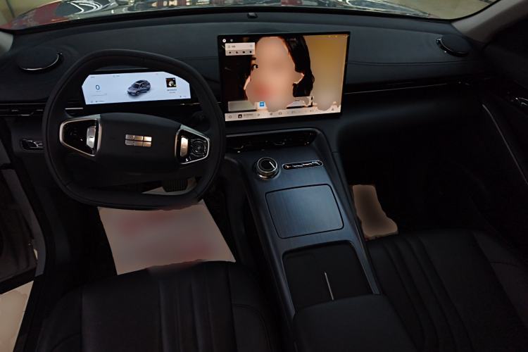 Used  E5 2024 440km Launch Edition