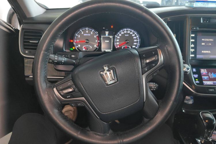 Used Toyota Crown 2015 2.0T Fashion Edition
