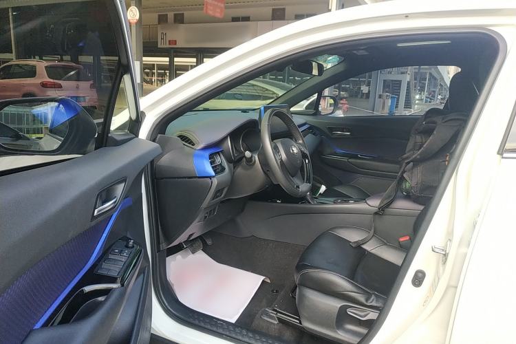 Used Toyota C-HR 2020 2.0L Luxury Edition
