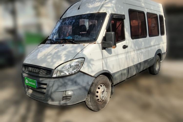 Used Iveco Power Daily 2017 2.5T Deluxe A37 High-Roof 6-7 Seater Bus 47Z5