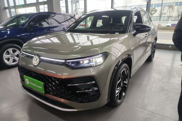 Used Volkswagen Tayron 2025 Tiguan L 380TSI 4Motion Luxury Easy Package