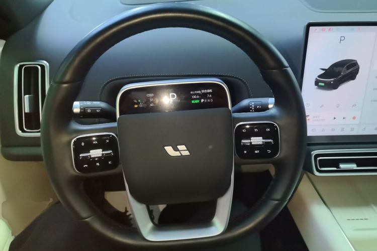 Used Li Auto L8 2024 Pro Model
