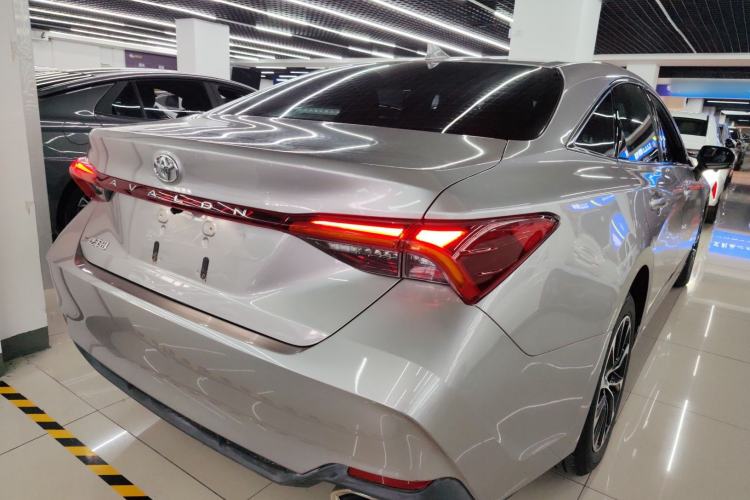 Used Toyota Avalon 2023 2.0L Premium Edition