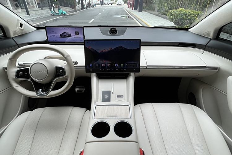 Used Hima Luxeed R7 2024 Pure Electric 667km Pro
