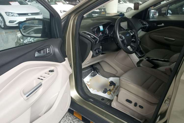 Used Ford Kuga 2013 2.0L GTDi Four-Wheel Drive Premium Model
