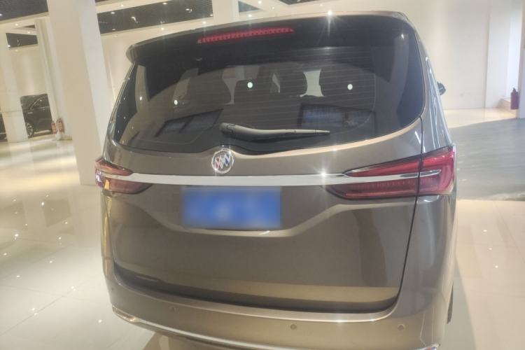 Used Buick GL8 2023 Land Executive Class Comfort Model
