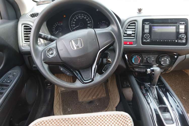 Used Honda Vezel 2015 1.5L CVT two-wheel drive Comfort trim
