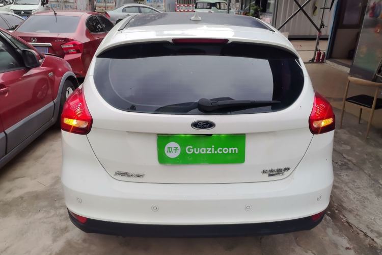 Used Ford Focus 2018 Two-Door Classic EcoBoost 125 Automatic Supercharged Style SmartDrive Edition
