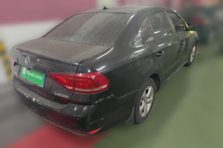 Used Volkswagen Lavida 2015 1.6L Manual Fashion Edition