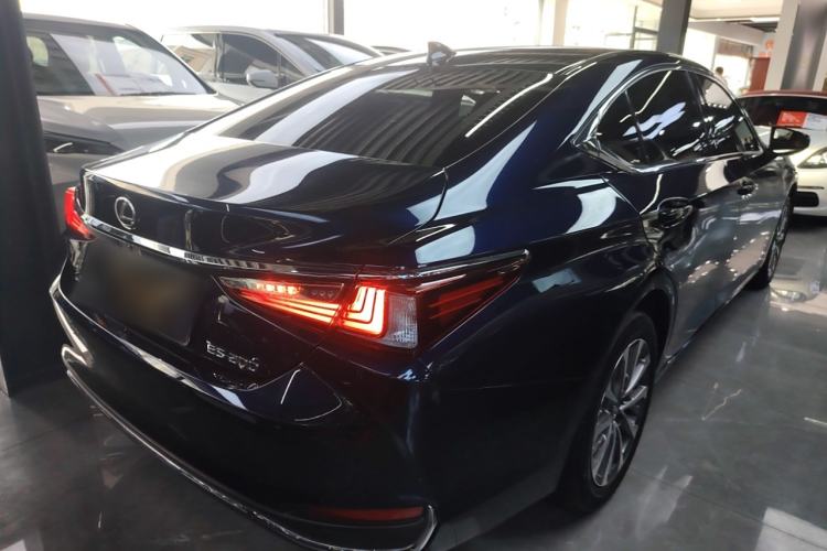 Used Lexus ES 2022 200 Luxury Edition

