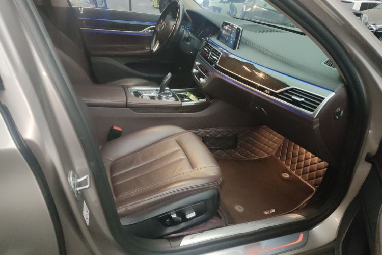 Used BMW 7 Series 2018 730Li Leading Model Excellence Package
