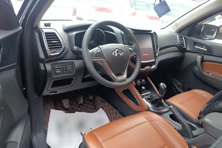 Used Oshan CX70 2017 Facelifted CX70T 1.5T Manual High-Performance Edition