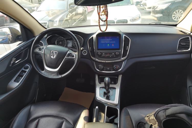 Used Baojun 560 2016 1.8L iAMT Luxury Model
