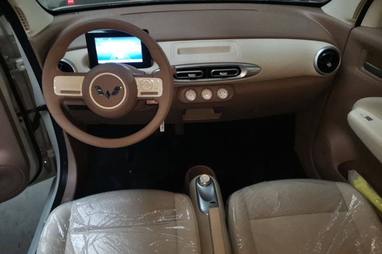 Used Wuling Hongguang MINIEV 2025 Four-Door Version Advanced Edition
