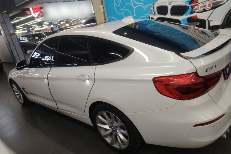 Used BMW 3 Series GT 2018 320i Sport Edition
